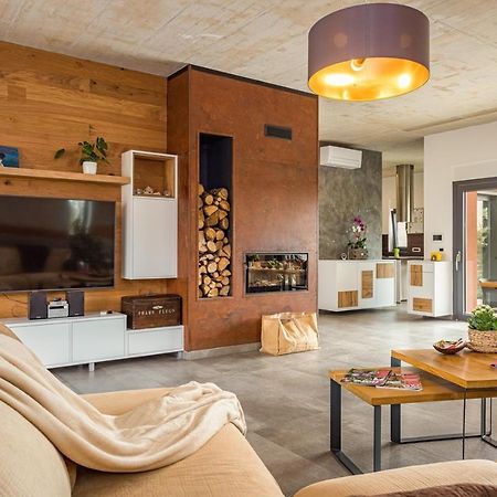 Apartments Bijou With Big Private Garden Near Umag Vilanija Экстерьер фото